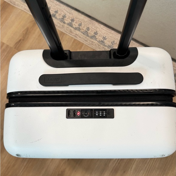 AWAY The Bigger Carry On Suitcase - Picture 6 of 14